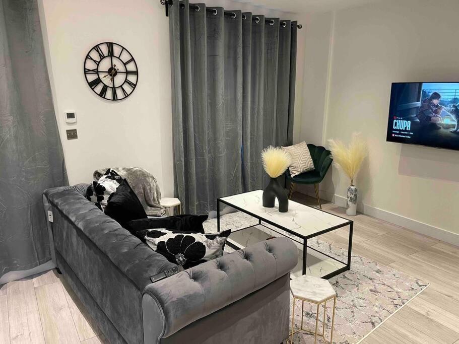 Stylish And Cosy 2 Bedroom Flat In Croydon Dış mekan fotoğraf