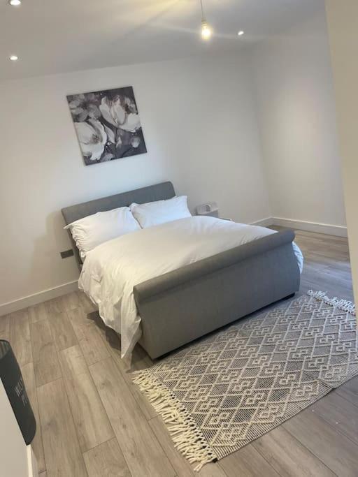 Stylish And Cosy 2 Bedroom Flat In Croydon Dış mekan fotoğraf